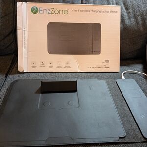 4-in-1 Wireless Charging Laptop Sleeve - Black